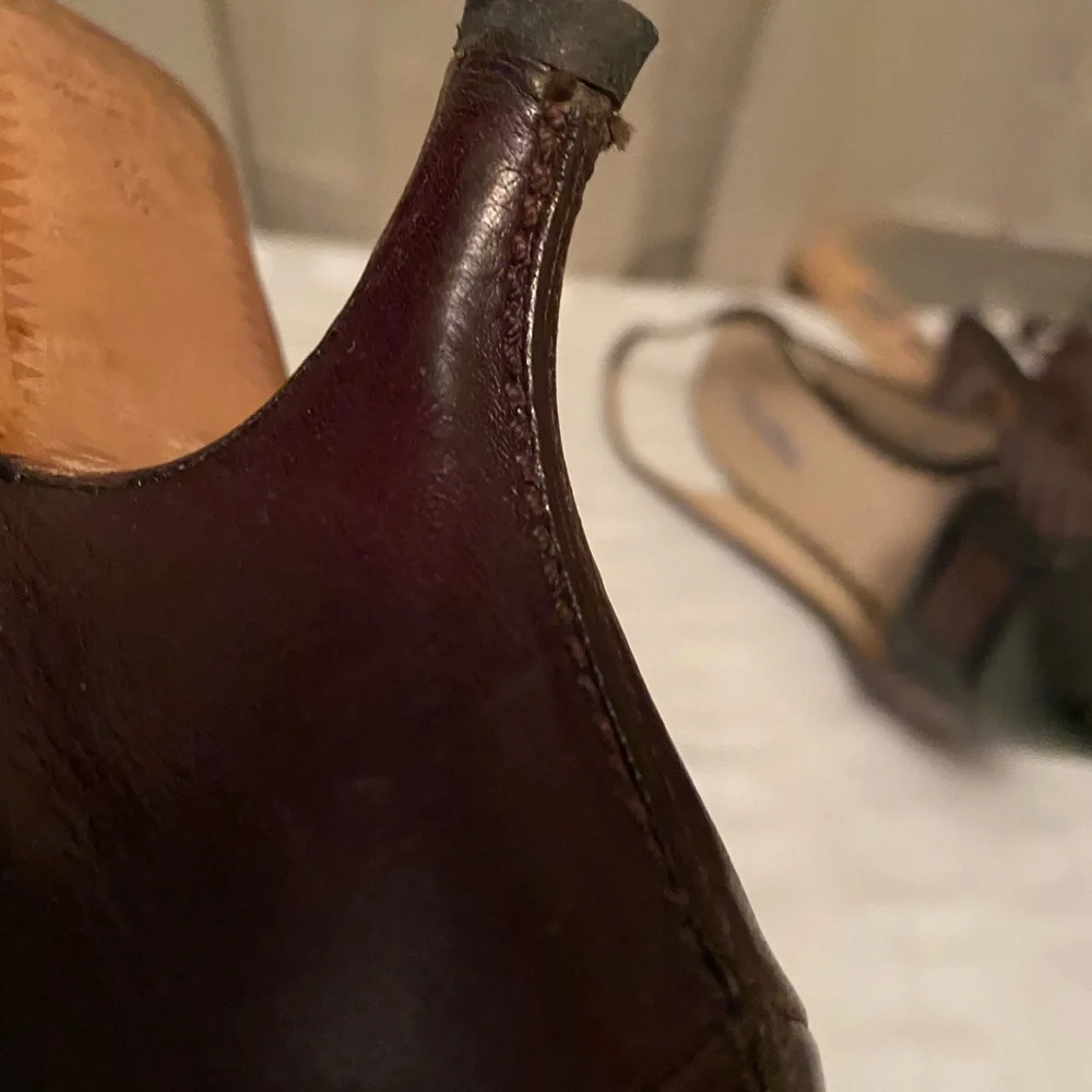 Yves St Laurant dark brown leather pumps - Picture 5 of 12
